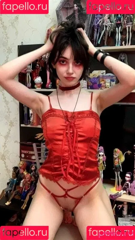 YourSmallDoll / yourteeendoll Onlyfans Photo Gallery 