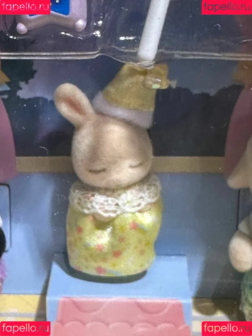 YourSmallDoll / yourteeendoll Onlyfans Photo Gallery 