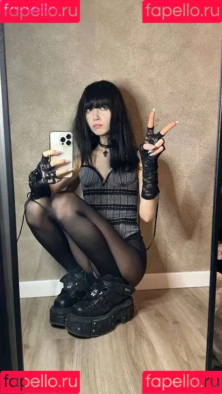 YourSmallDoll / yourteeendoll Onlyfans Photo Gallery 