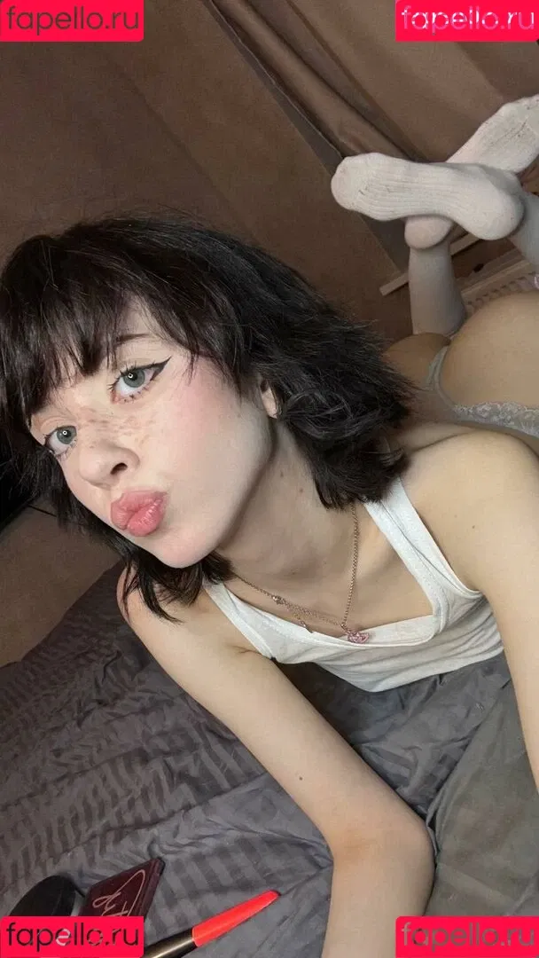 YourSmallDoll / yourteeendoll Onlyfans Photo Gallery 