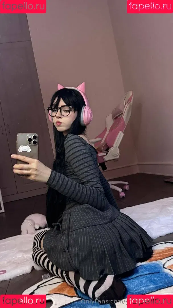 YourSmallDoll / yourteeendoll Onlyfans Photo Gallery 