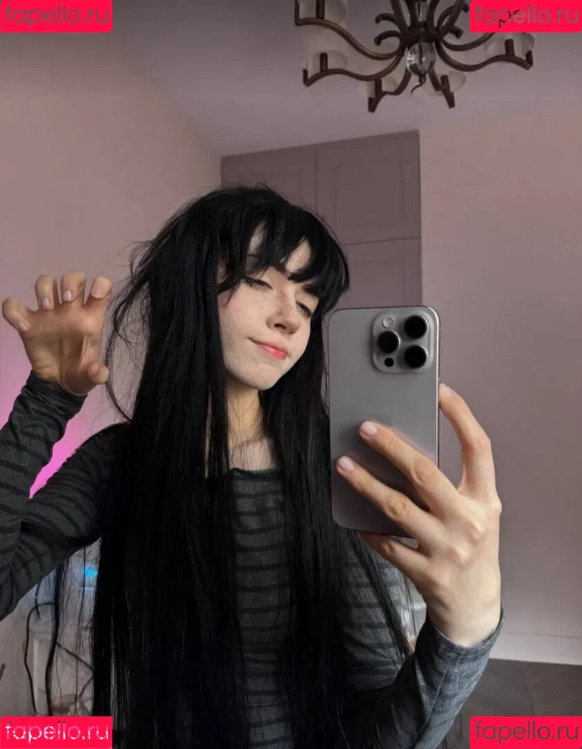 YourSmallDoll / yourteeendoll Onlyfans Photo Gallery 