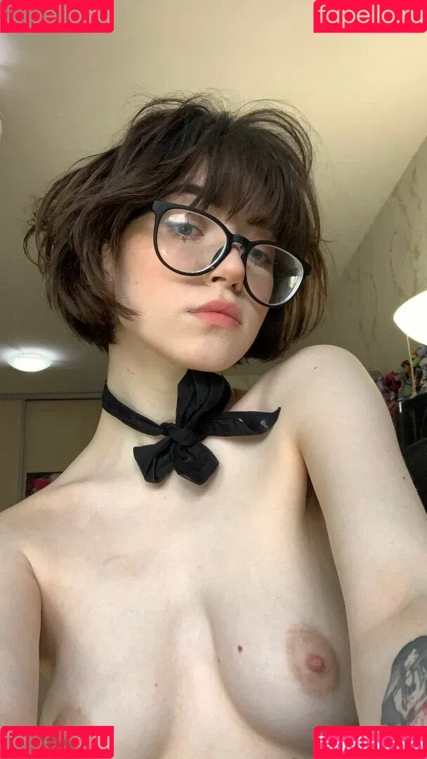 YourSmallDoll / yourteeendoll Onlyfans Photo Gallery 