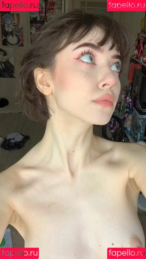 YourSmallDoll / yourteeendoll Onlyfans Photo Gallery 