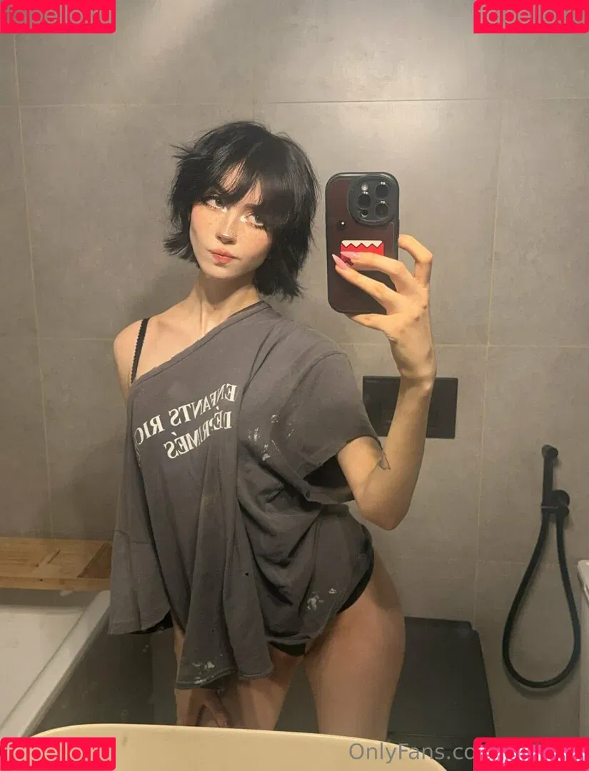 YourSmallDoll / yourteeendoll Onlyfans Photo Gallery 