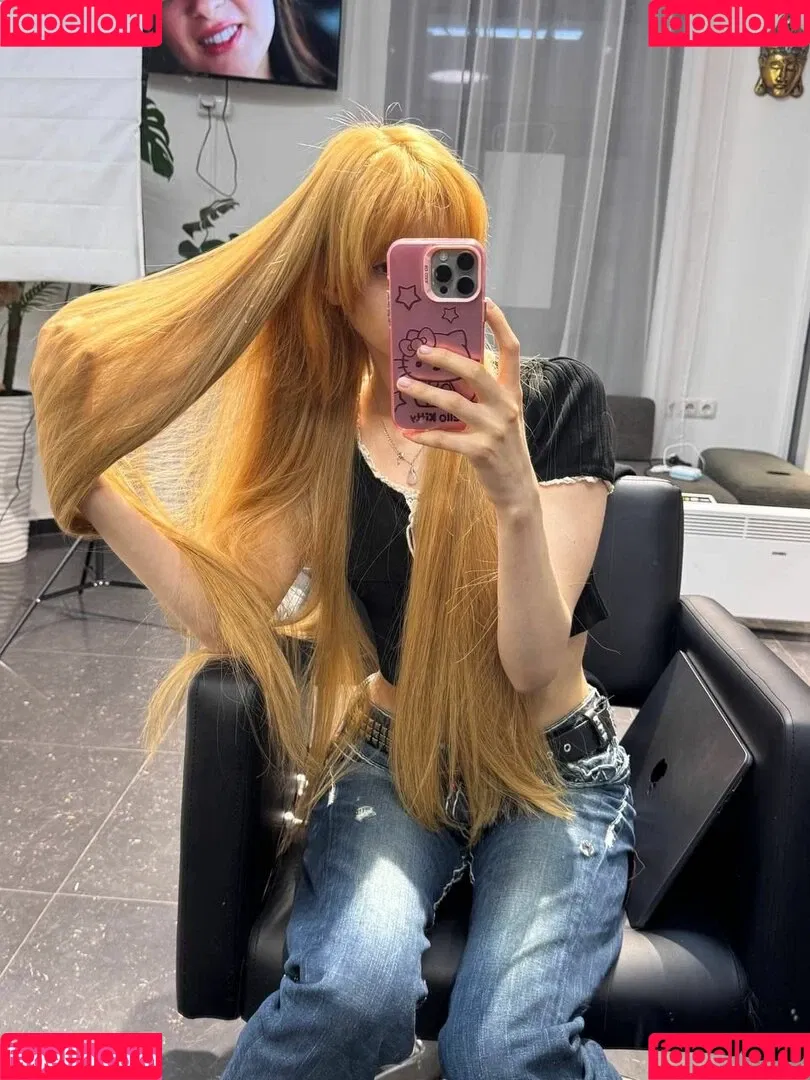 YourSmallDoll / yourteeendoll Onlyfans Photo Gallery 