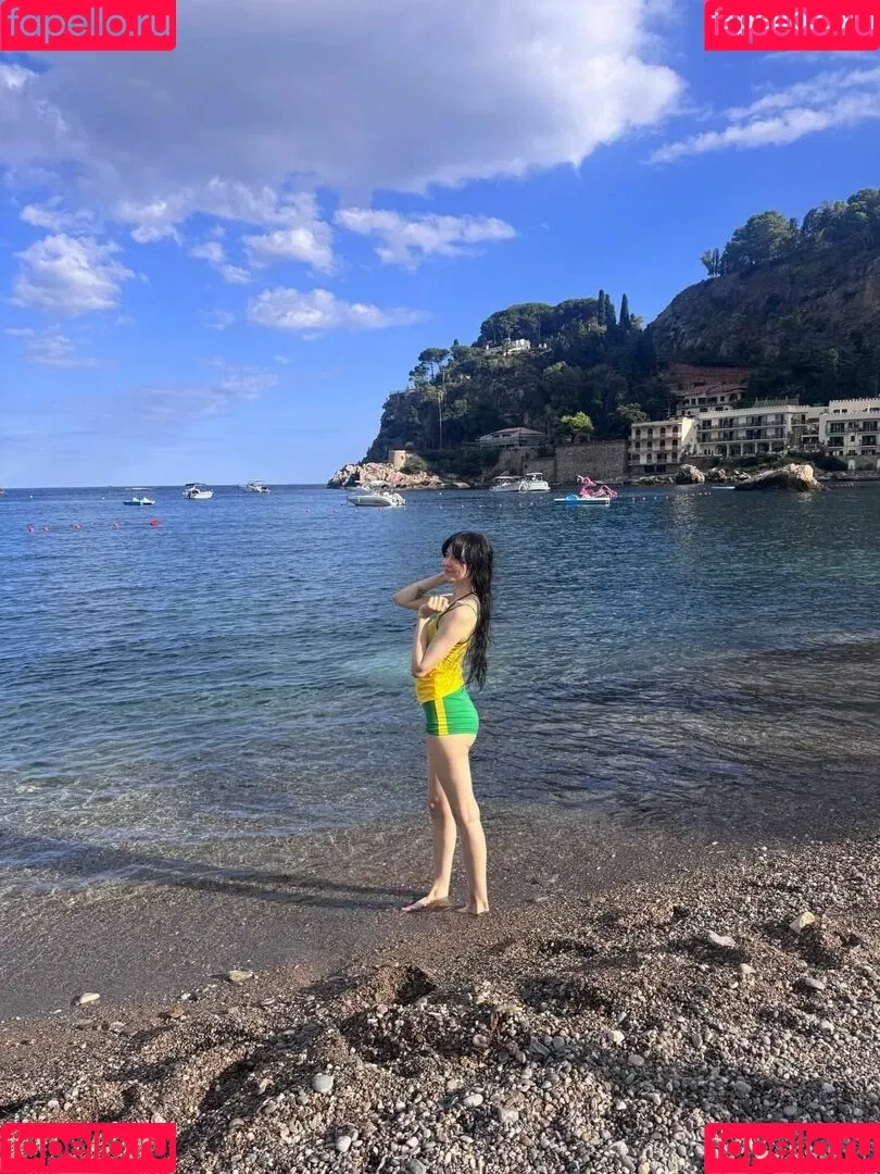 YourSmallDoll / yourteeendoll Onlyfans Photo Gallery 