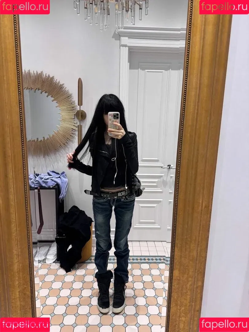 YourSmallDoll / yourteeendoll Onlyfans Photo Gallery 