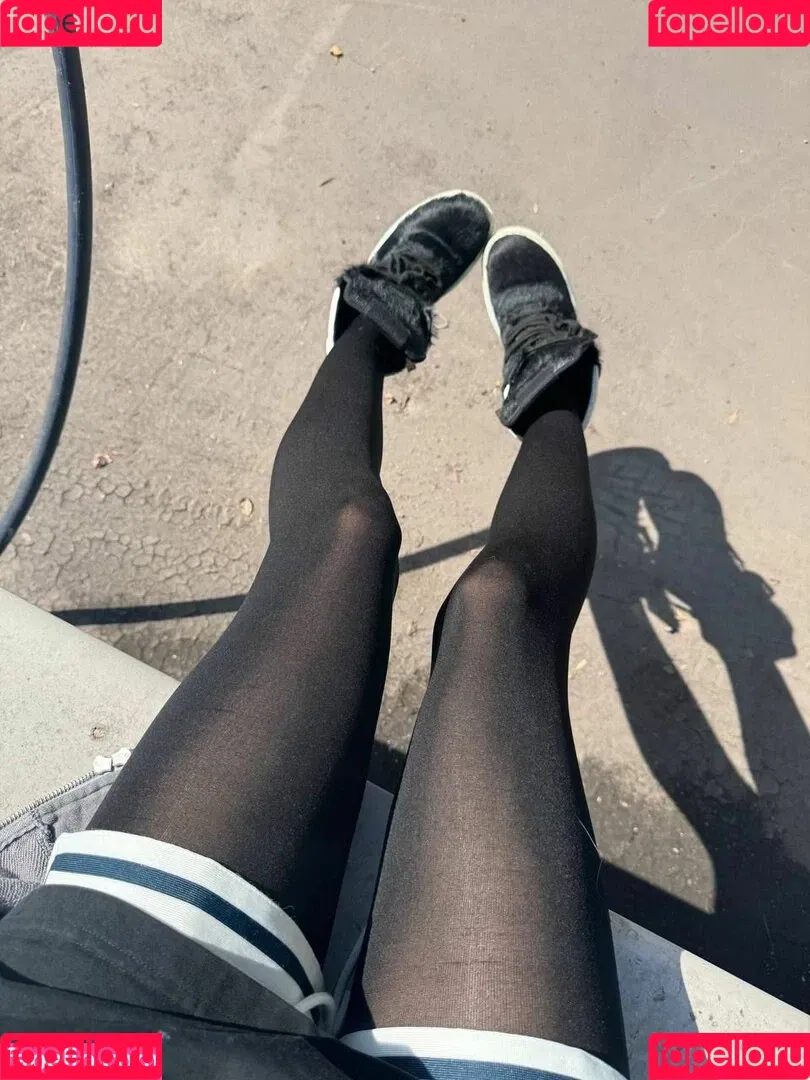 YourSmallDoll / yourteeendoll Onlyfans Photo Gallery 