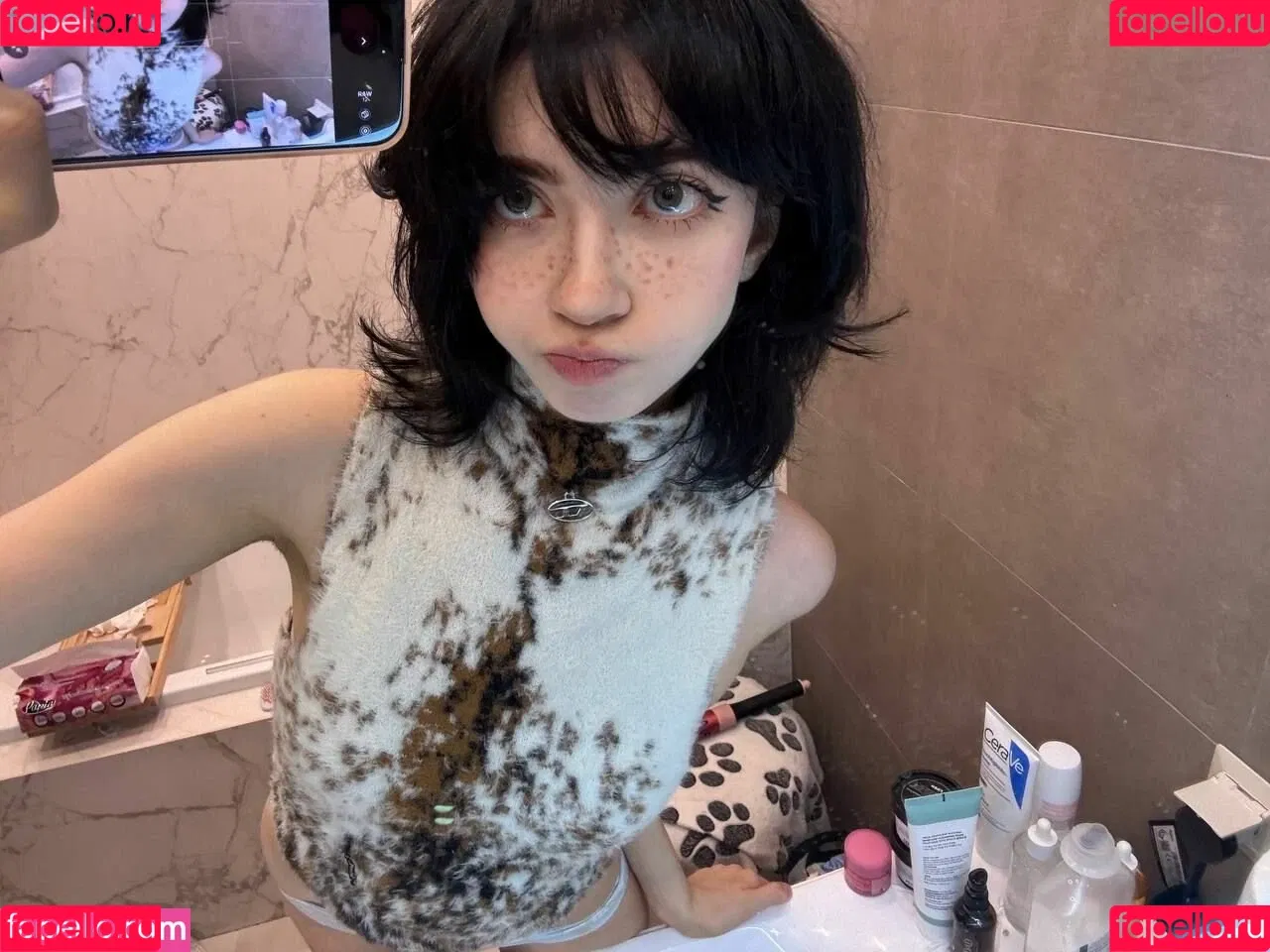 YourSmallDoll / yourteeendoll Onlyfans Photo Gallery 