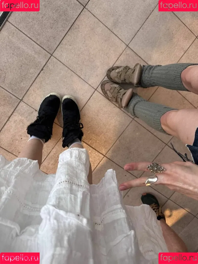 YourSmallDoll / yourteeendoll Onlyfans Photo Gallery 