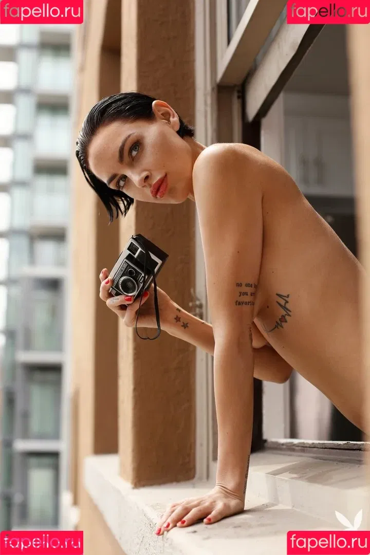 Teela LaRoux / laroux_teela / teelalaroux Onlyfans Photo Gallery 