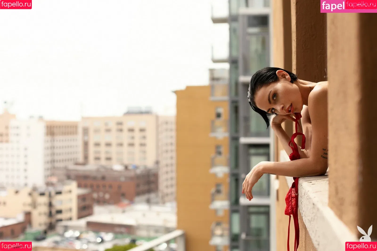 Teela LaRoux / laroux_teela / teelalaroux Onlyfans Photo Gallery 