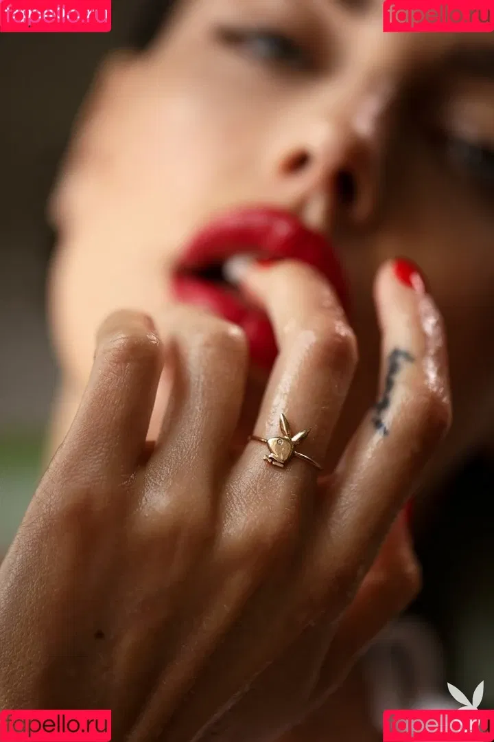 Teela LaRoux / laroux_teela / teelalaroux Onlyfans Photo Gallery 