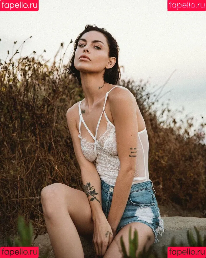 Teela LaRoux / laroux_teela / teelalaroux Onlyfans Photo Gallery 