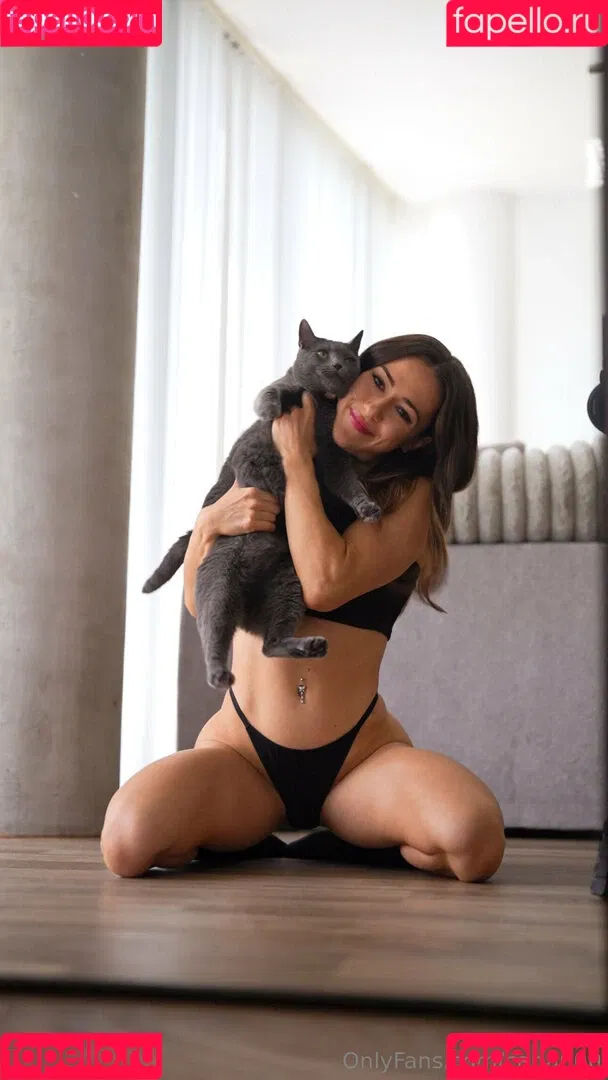 carla.leclercq / carla000 Onlyfans Photo Gallery 