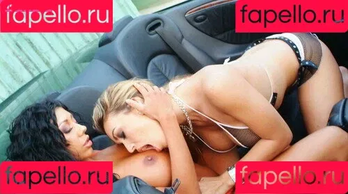 Jennelle Gordon / iamjennellegordon / theorgasmiclife Onlyfans Photo Gallery 