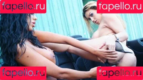 Jennelle Gordon / iamjennellegordon / theorgasmiclife Onlyfans Photo Gallery 