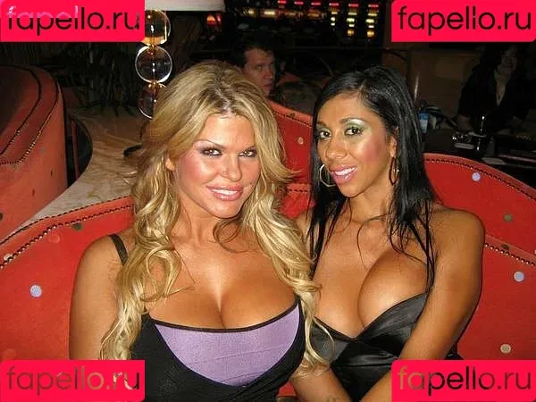 Jennelle Gordon / iamjennellegordon / theorgasmiclife Onlyfans Photo Gallery 