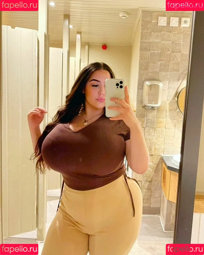 Busty Turkish / Pettiana | Cypriotmami / cypriotmami Onlyfans Photo Gallery 