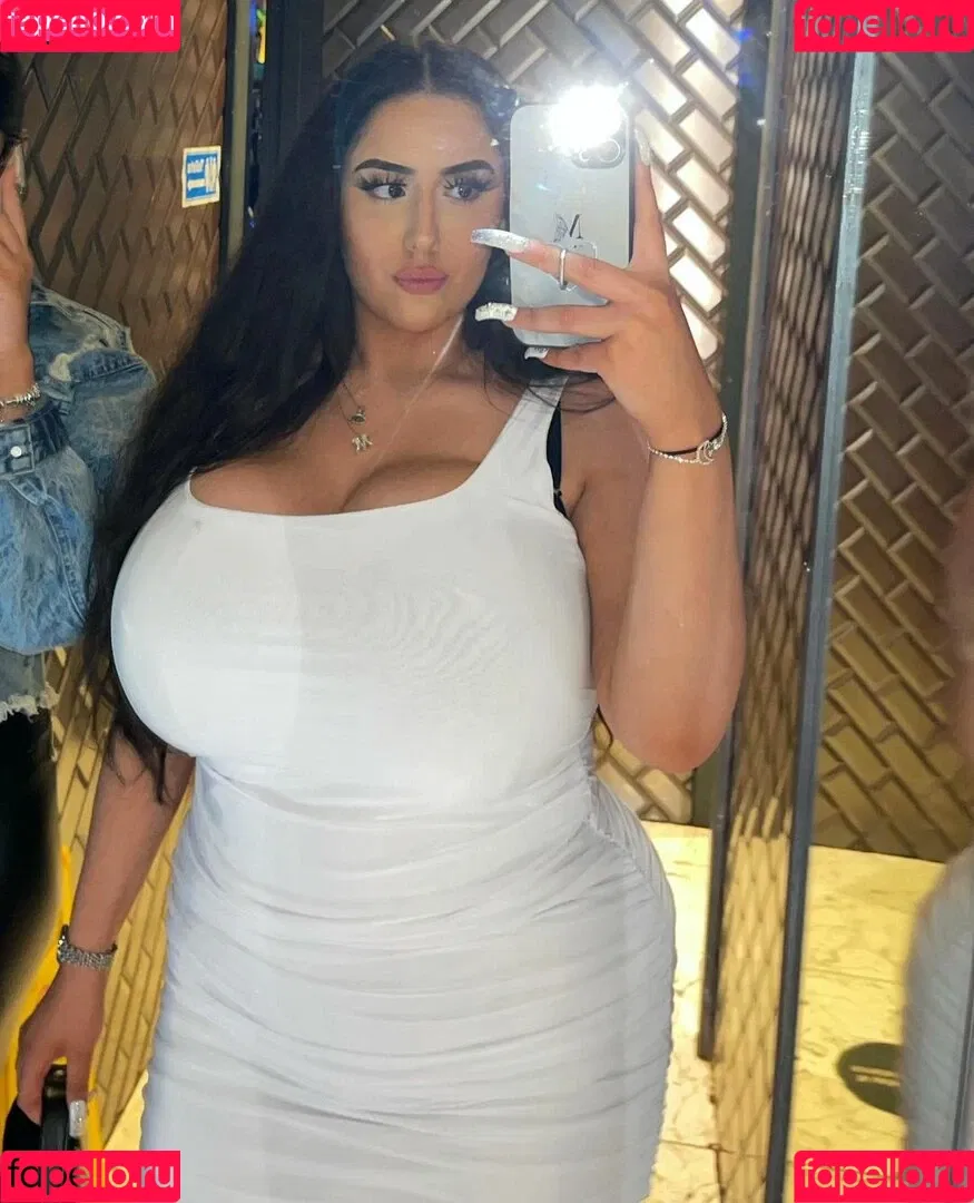 Busty Turkish / Pettiana | Cypriotmami / cypriotmami Onlyfans Photo Gallery 