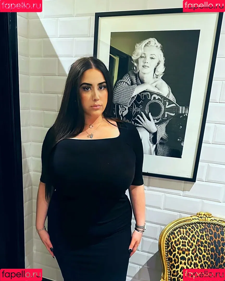 Busty Turkish / Pettiana | Cypriotmami / cypriotmami Onlyfans Photo Gallery 