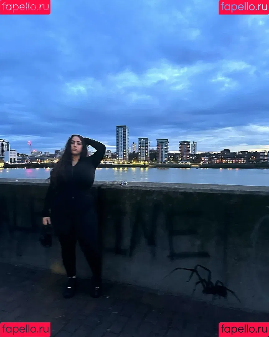 Busty Turkish / Pettiana | Cypriotmami / cypriotmami Onlyfans Photo Gallery 