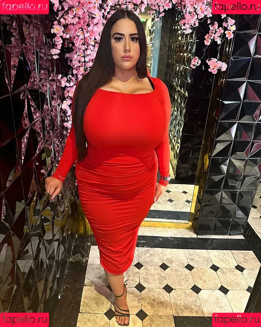 Busty Turkish / Pettiana | Cypriotmami / cypriotmami Onlyfans Photo Gallery 