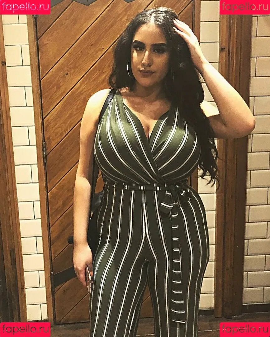 Busty Turkish / Pettiana | Cypriotmami / cypriotmami Onlyfans Photo Gallery 