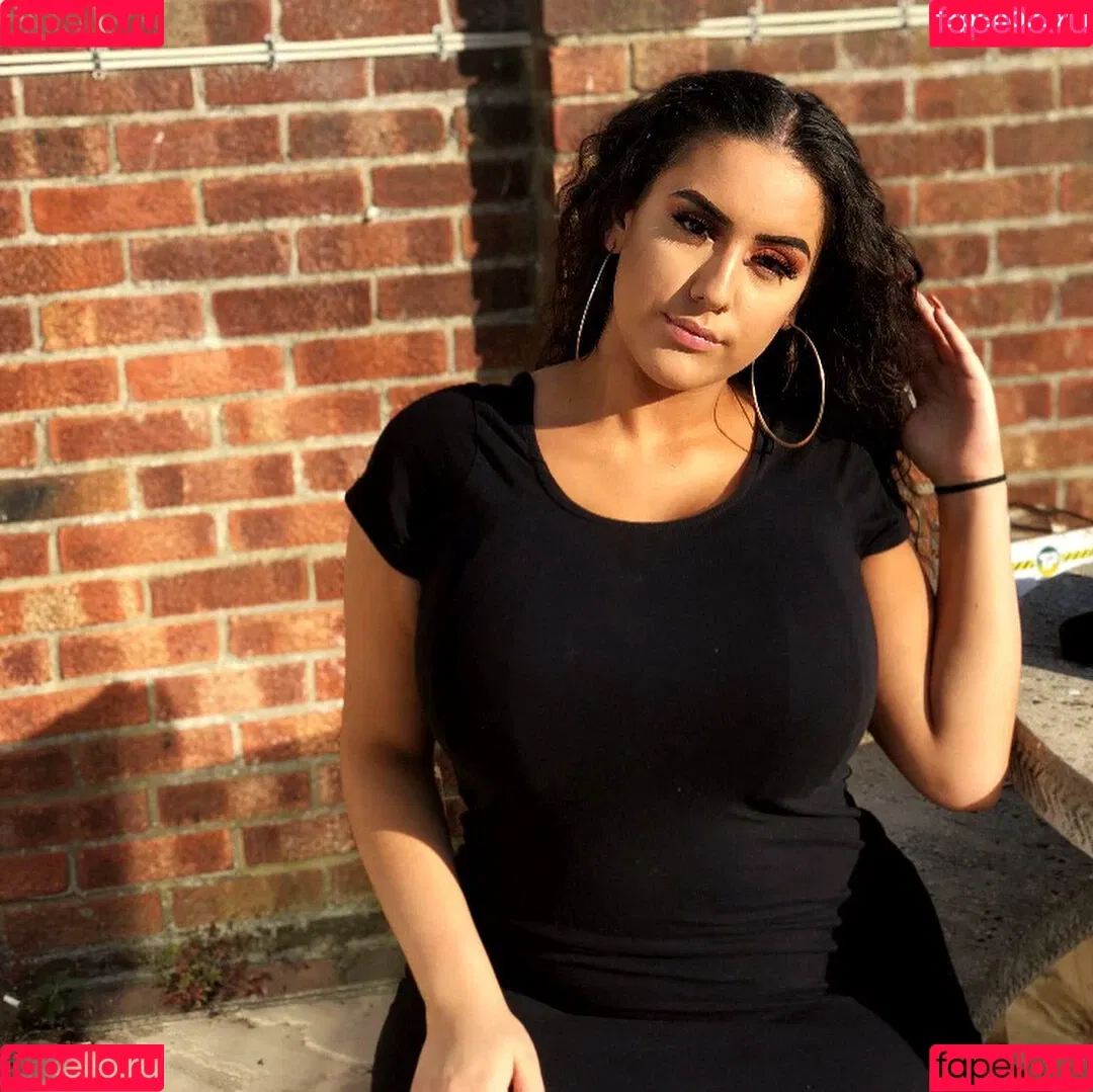 Busty Turkish / Pettiana | Cypriotmami / cypriotmami Onlyfans Photo Gallery 