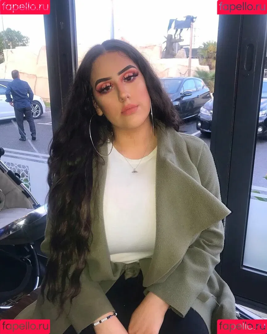 Busty Turkish / Pettiana | Cypriotmami / cypriotmami Onlyfans Photo Gallery 