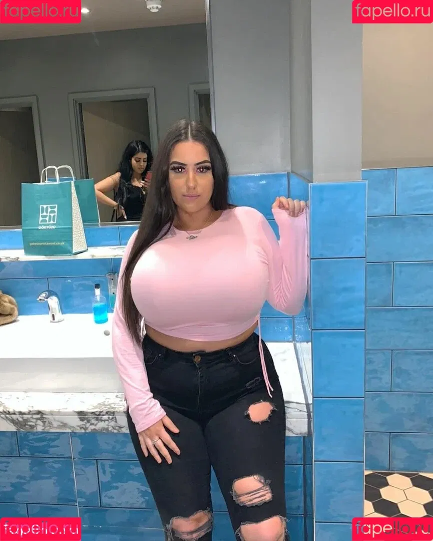 Busty Turkish / Pettiana | Cypriotmami / cypriotmami Onlyfans Photo Gallery 