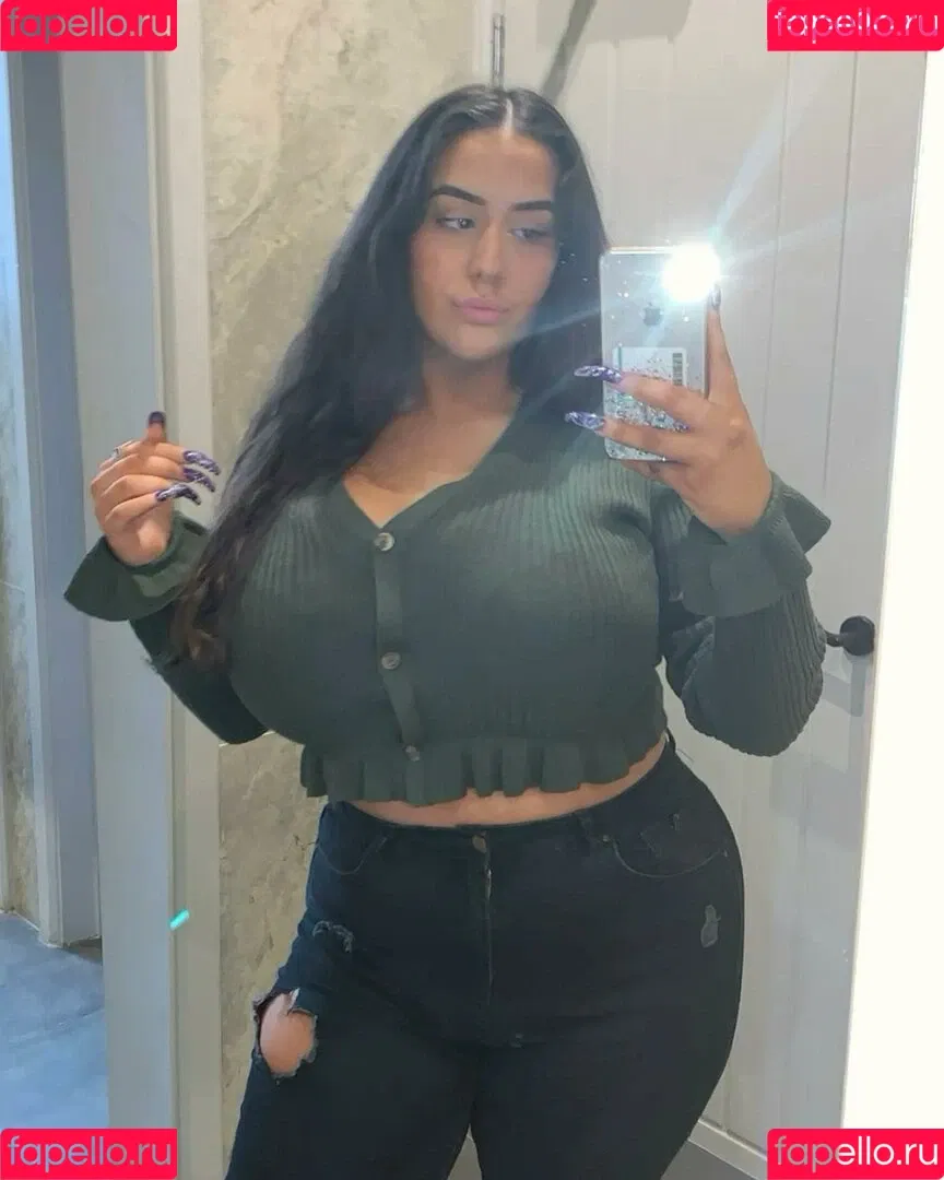 Busty Turkish / Pettiana | Cypriotmami / cypriotmami Onlyfans Photo Gallery 