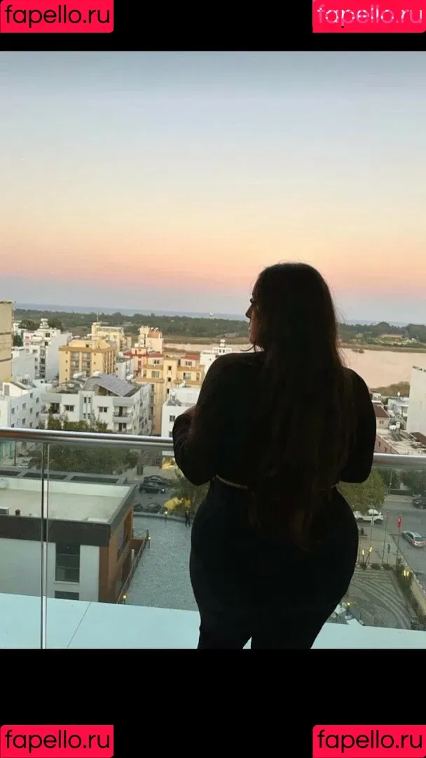 Busty Turkish / Pettiana | Cypriotmami / cypriotmami Onlyfans Photo Gallery 