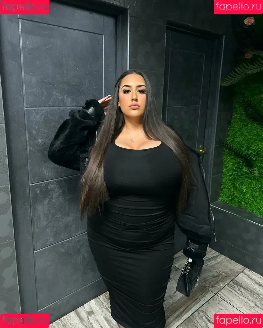 Busty Turkish / Pettiana | Cypriotmami / cypriotmami Onlyfans Photo Gallery 
