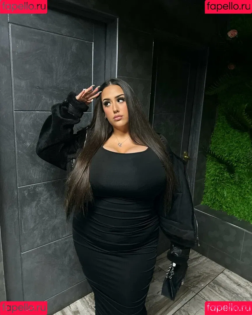 Busty Turkish / Pettiana | Cypriotmami / cypriotmami Onlyfans Photo Gallery 