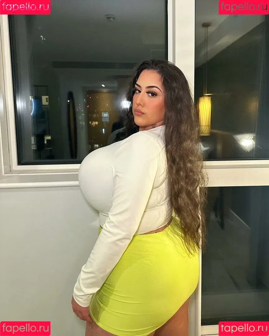 Busty Turkish / Pettiana | Cypriotmami / cypriotmami Onlyfans Photo Gallery 