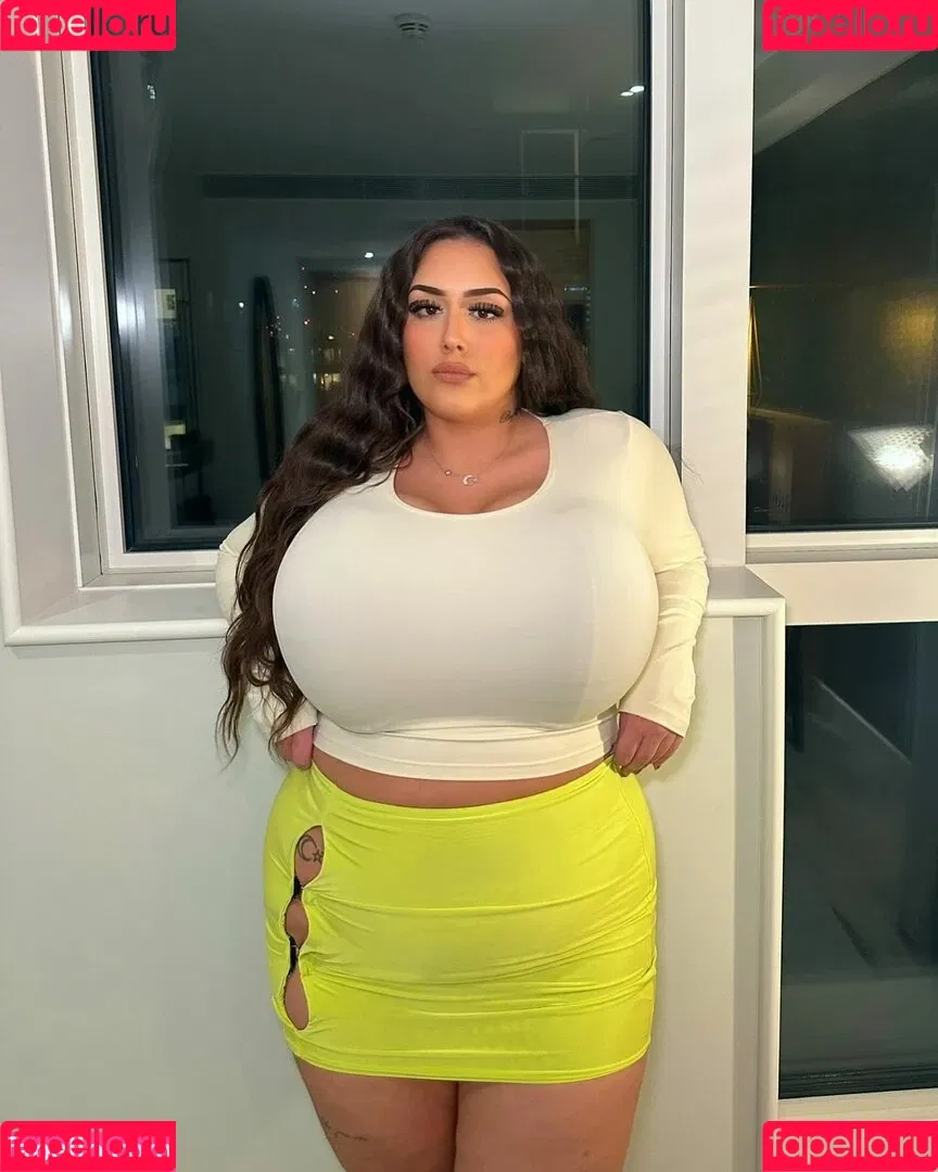 Busty Turkish / Pettiana | Cypriotmami / cypriotmami Onlyfans Photo Gallery 