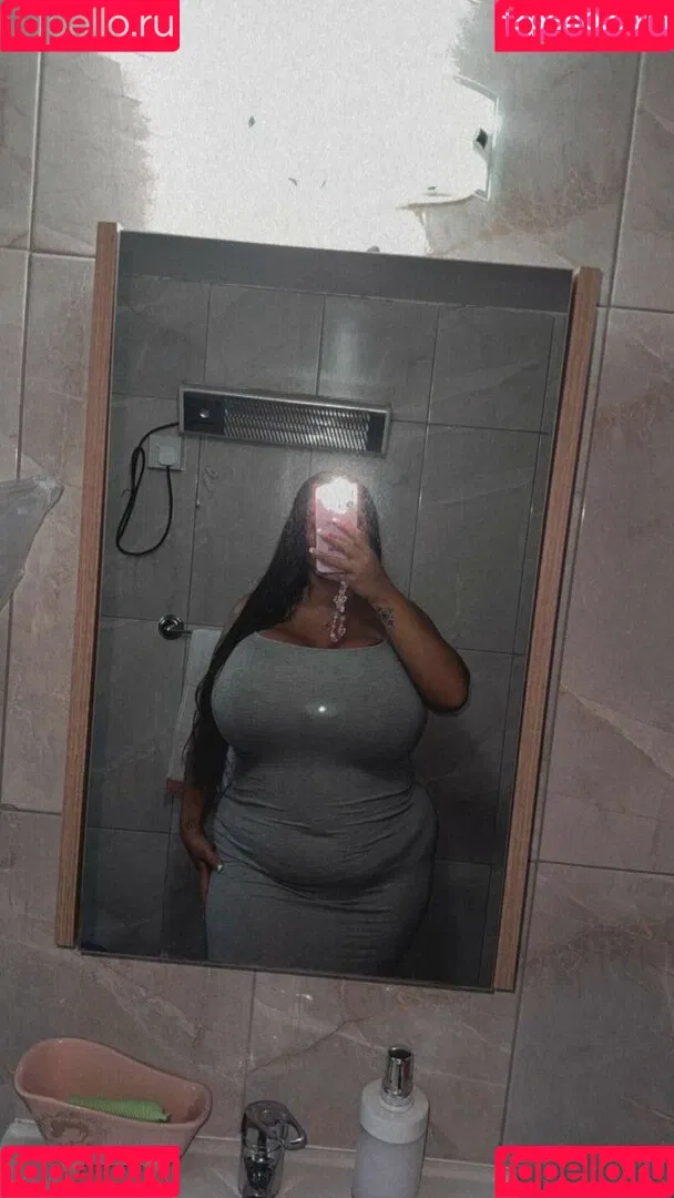 Busty Turkish / Pettiana | Cypriotmami / cypriotmami Onlyfans Photo Gallery 