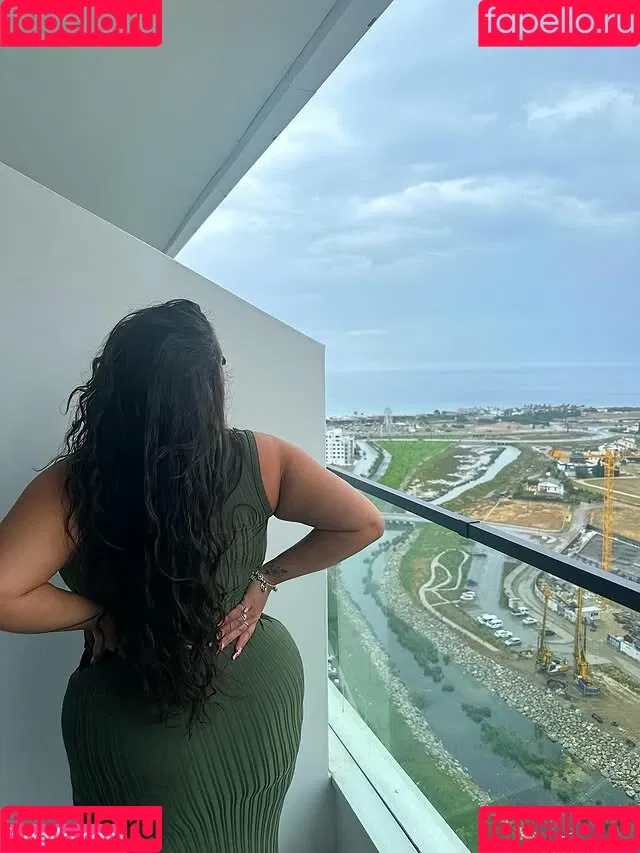 Busty Turkish / Pettiana | Cypriotmami / cypriotmami Onlyfans Photo Gallery 