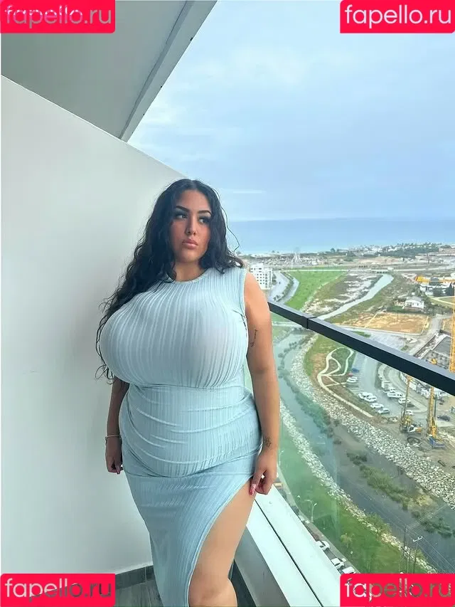 Busty Turkish / Pettiana | Cypriotmami / cypriotmami Onlyfans Photo Gallery 
