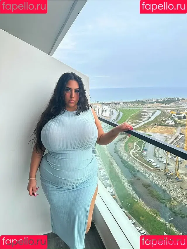Busty Turkish / Pettiana | Cypriotmami / cypriotmami Onlyfans Photo Gallery 