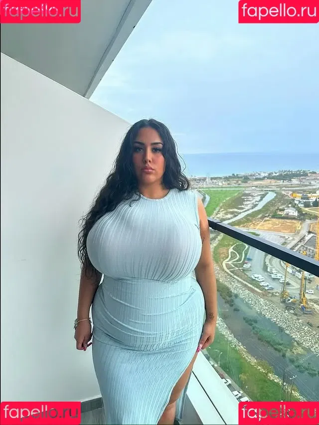 Busty Turkish / Pettiana | Cypriotmami / cypriotmami Onlyfans Photo Gallery 