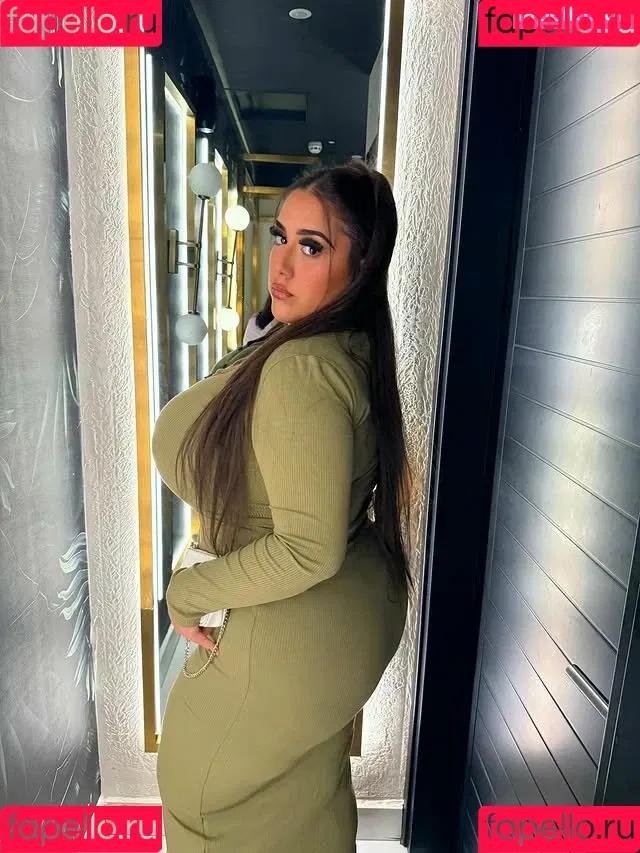 Busty Turkish / Pettiana | Cypriotmami / cypriotmami Onlyfans Photo Gallery 