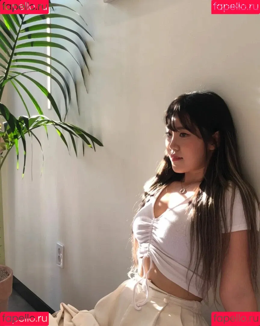 YuggieTV / Yuggie_TV Onlyfans Photo Gallery 