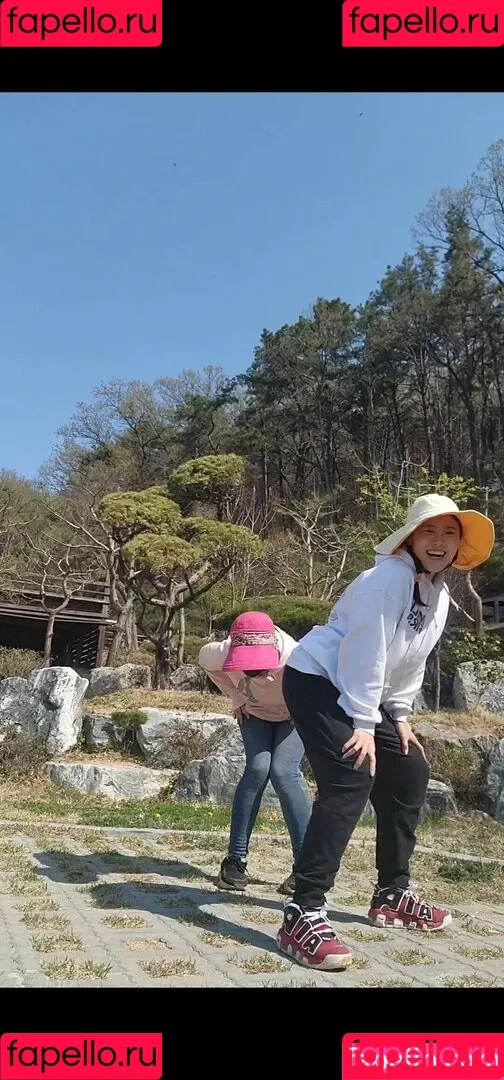 YuggieTV / Yuggie_TV Onlyfans Photo Gallery 