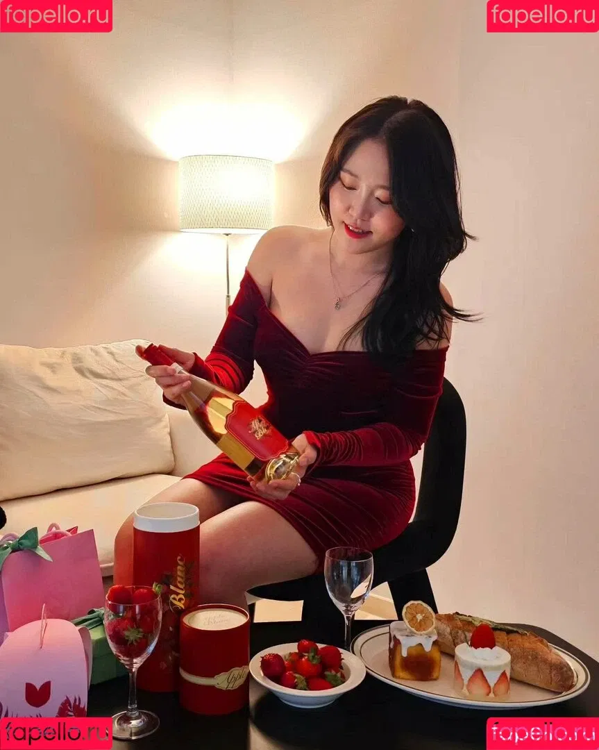 YuggieTV / Yuggie_TV Onlyfans Photo Gallery 