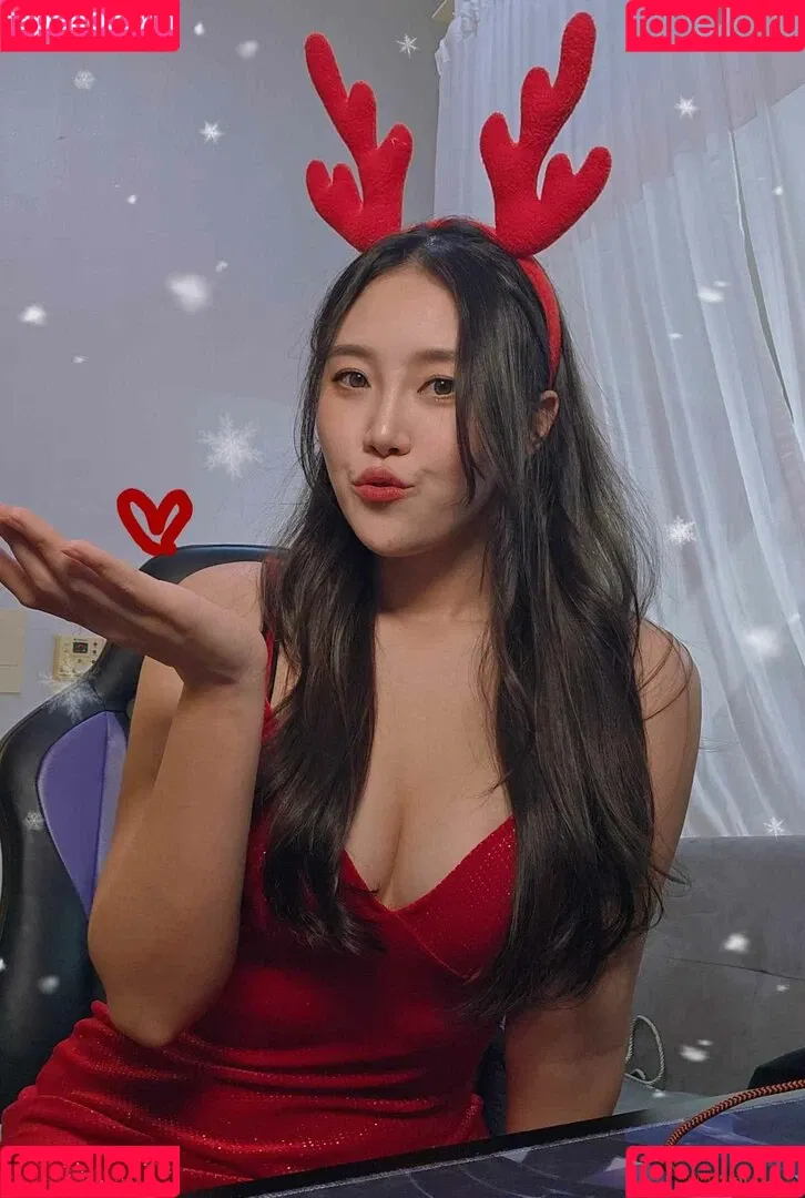 YuggieTV / Yuggie_TV Onlyfans Photo Gallery 