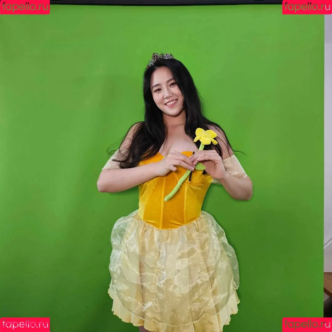 YuggieTV / Yuggie_TV Onlyfans Photo Gallery 