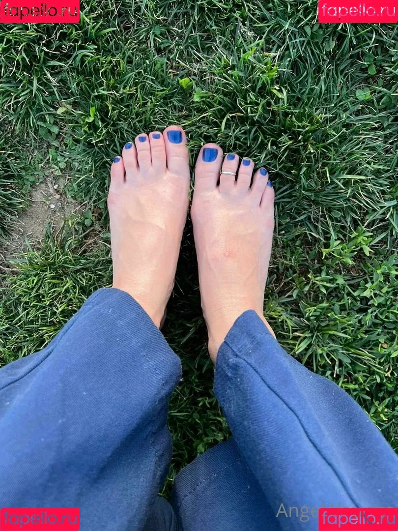 Angel Youngs / angelyoungs83 / angelyoungsxxx Onlyfans Photo Gallery 